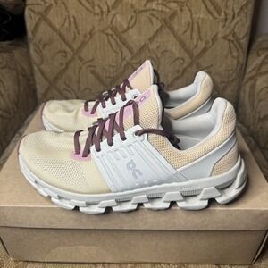On Women's Cloudswift 3 Ad‎ Sneakers Ivory/Lilly, Size 9.5